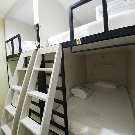 ג'קרטה Homiestay מראה חיצוני תמונה