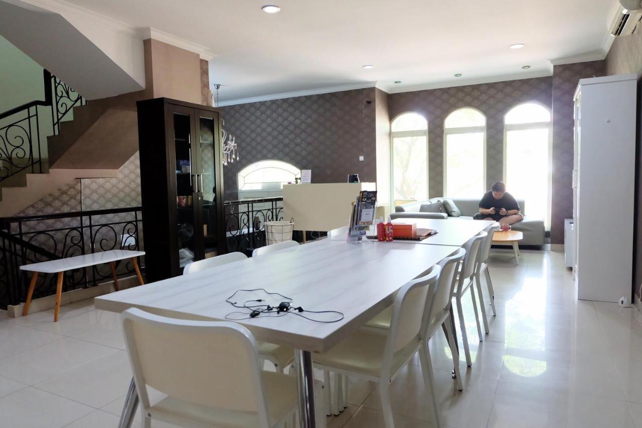 ג'קרטה Homiestay מראה חיצוני תמונה