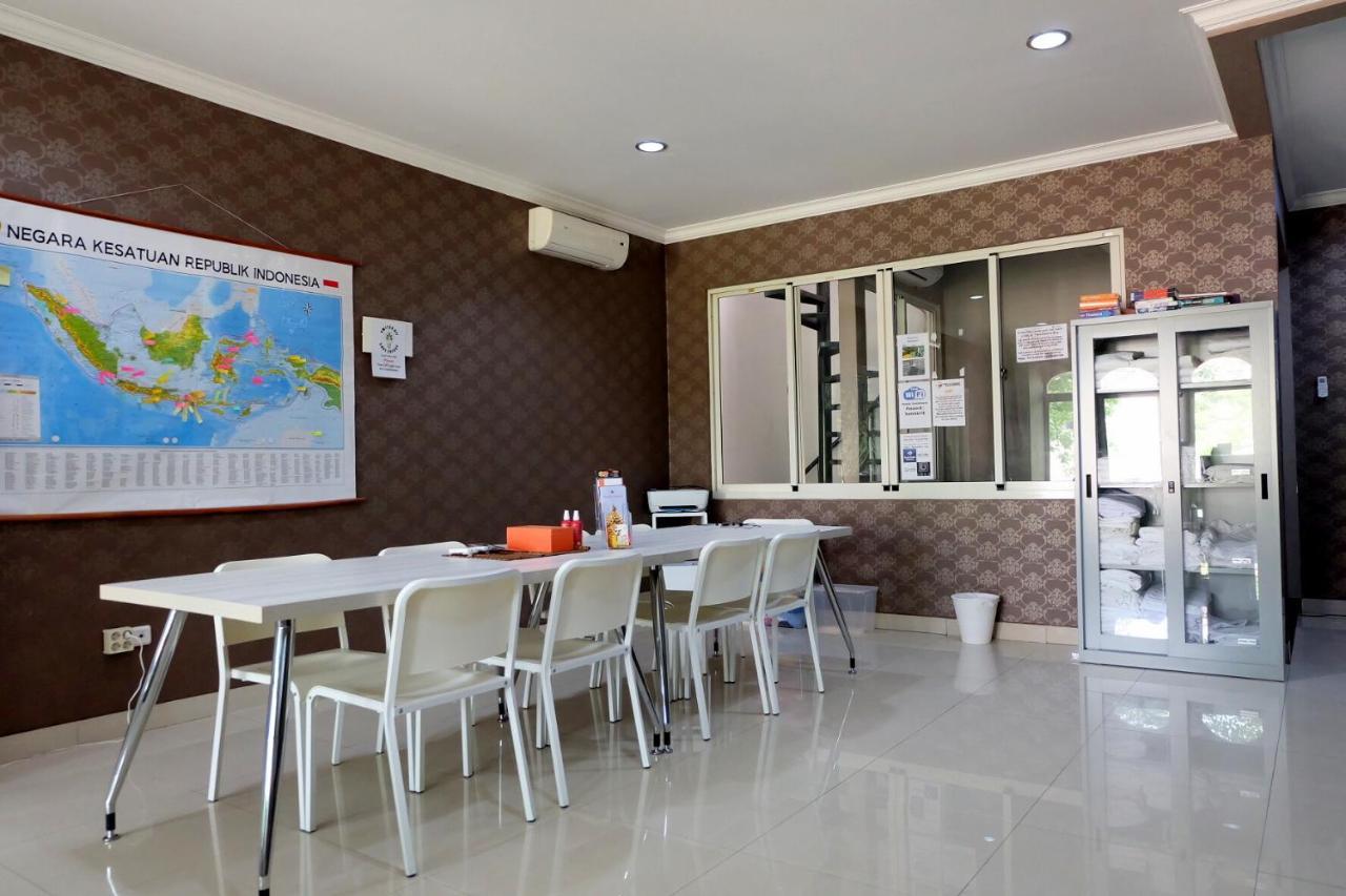 ג'קרטה Homiestay מראה חיצוני תמונה