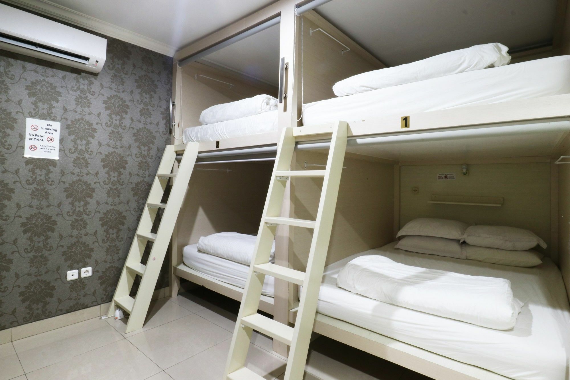 ג'קרטה Homiestay מראה חיצוני תמונה